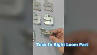 (ডানদিকে)